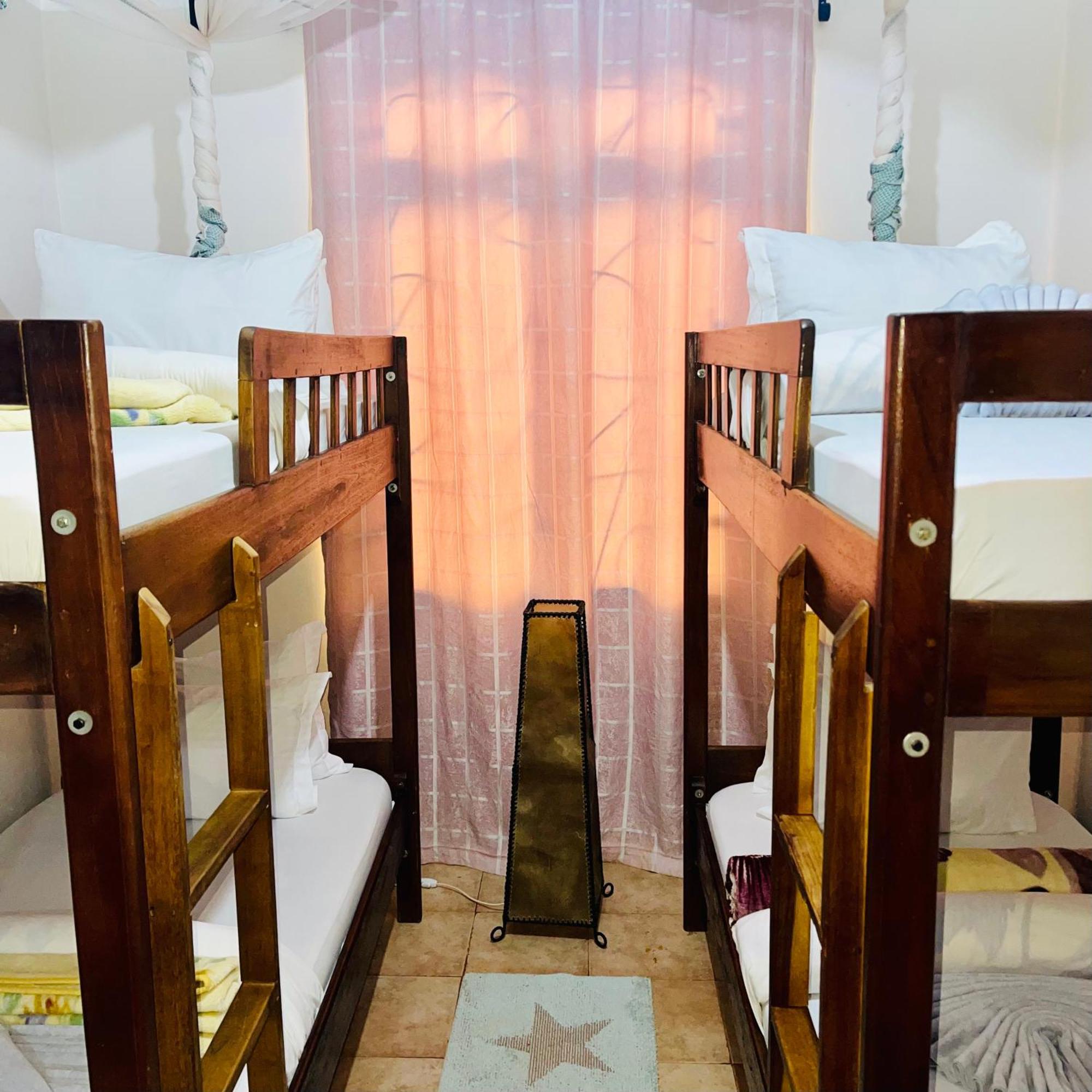 Sophie Homestay Moshi Buitenkant foto
