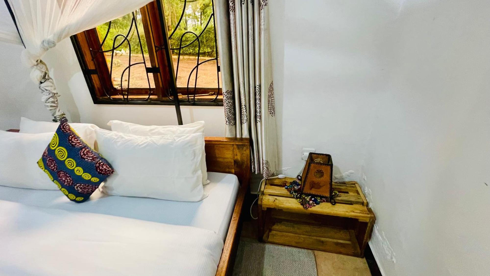 Sophie Homestay Moshi Buitenkant foto
