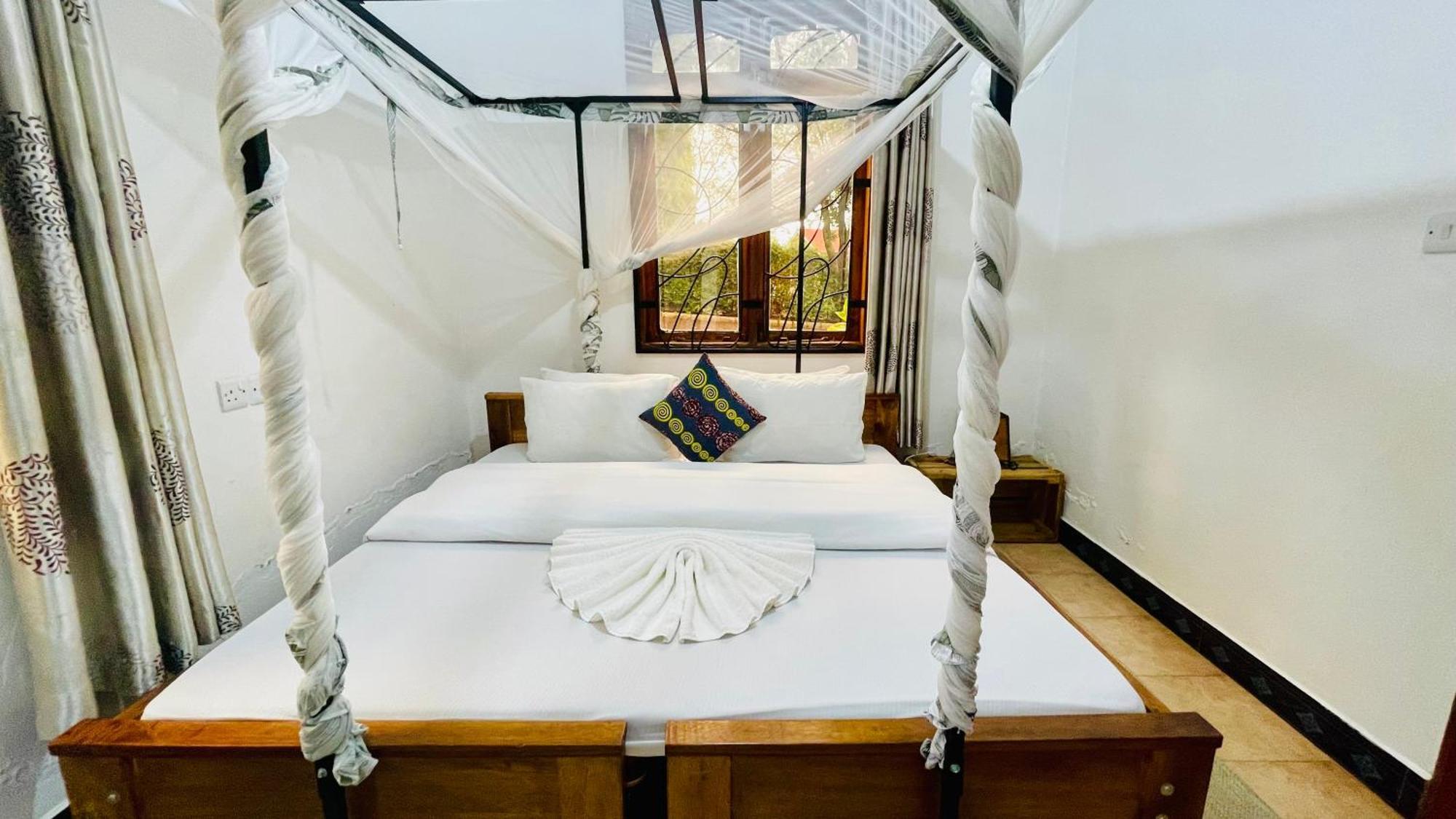 Sophie Homestay Moshi Buitenkant foto